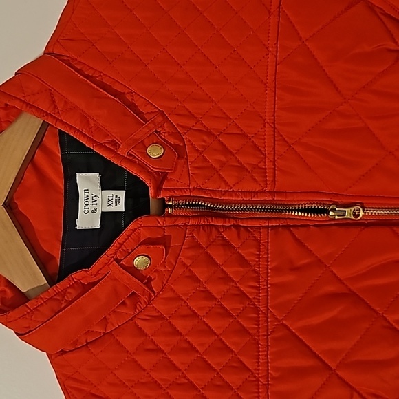 Crown & Ivy Quilted Puffer Vest, Size XXL, NWT - Picture 3 of 6